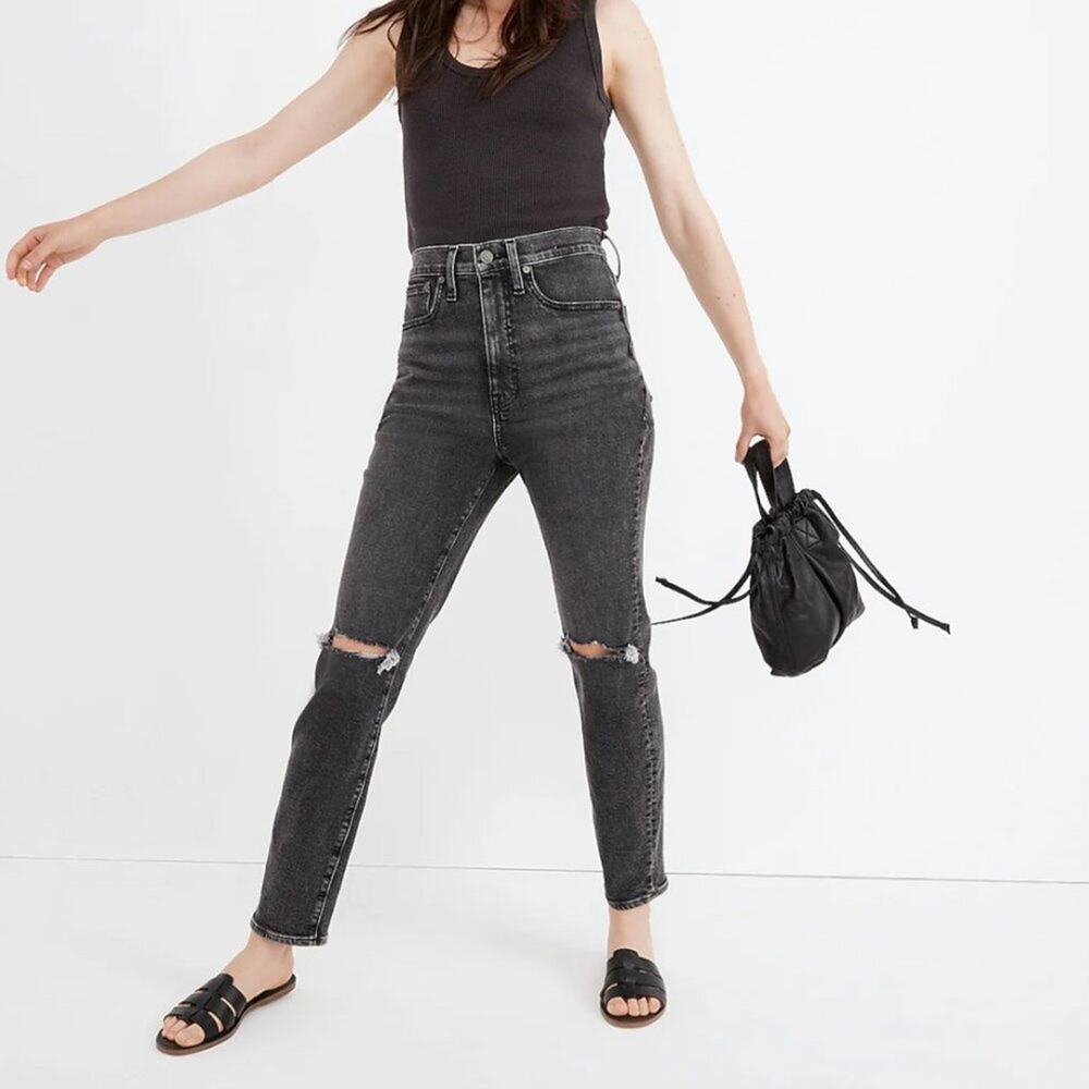 Madewell The Petite Momjean in Pennhurst Wash: Ripped Edition